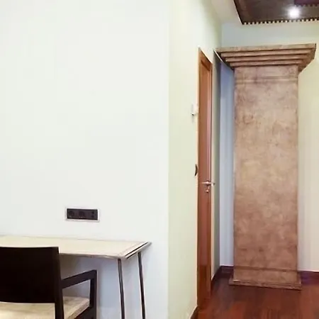 Hospedium De La Luna Szálloda Huesca