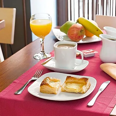 Hotel Hospedium De La Luna 3*