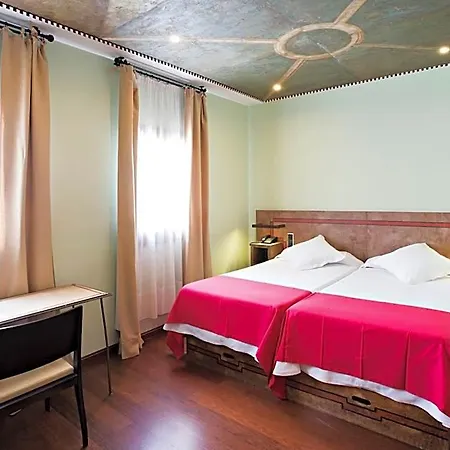 Hotel Hospedium De La Luna Huesca