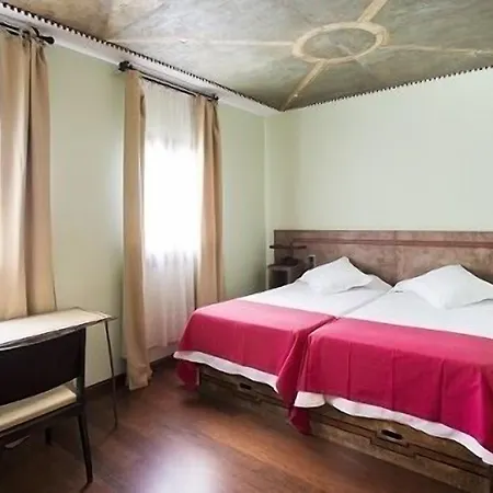 Otel Hospedium De La Luna Huesca